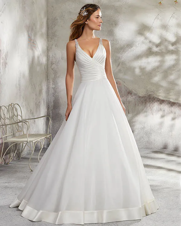 2018 Elegant Satin Wedding Dresses V-Neck Beaded Organza Ball Gown Simple Bridal Wedding Gowns