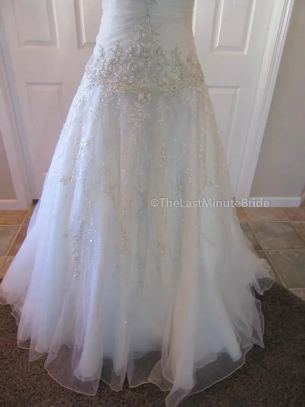 Allure Bridals 8769