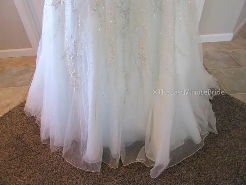 Allure Bridals 8769