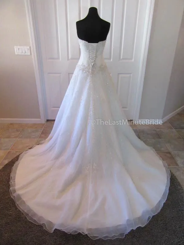Allure Bridals 8769