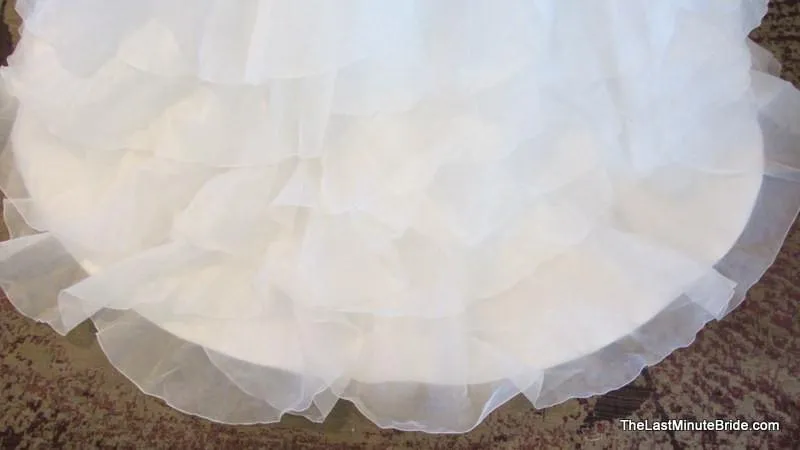 Allure Bridals 8862