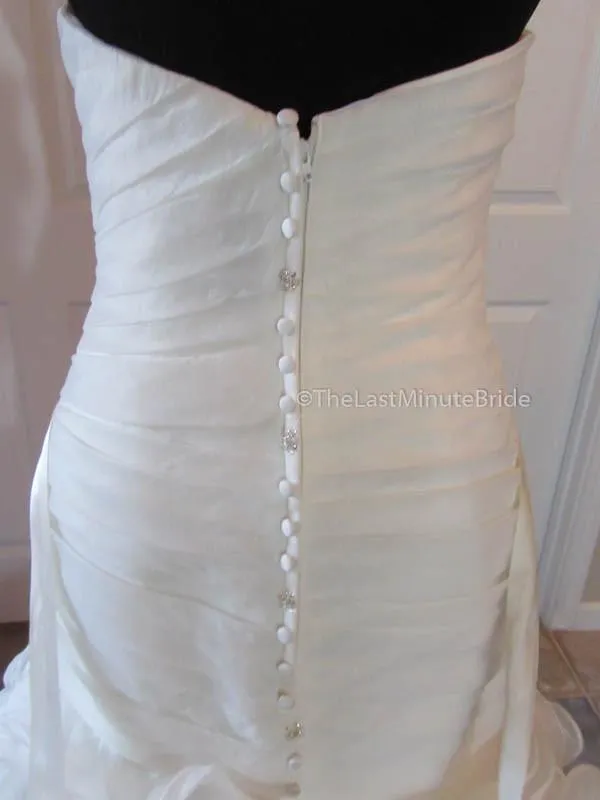 Allure Bridals 8966