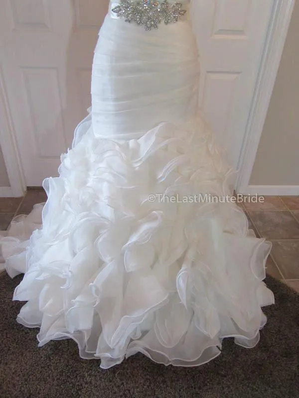 Allure Bridals 8966