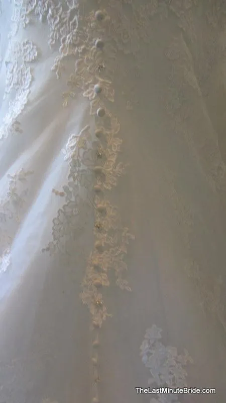 Allure Bridals 9064