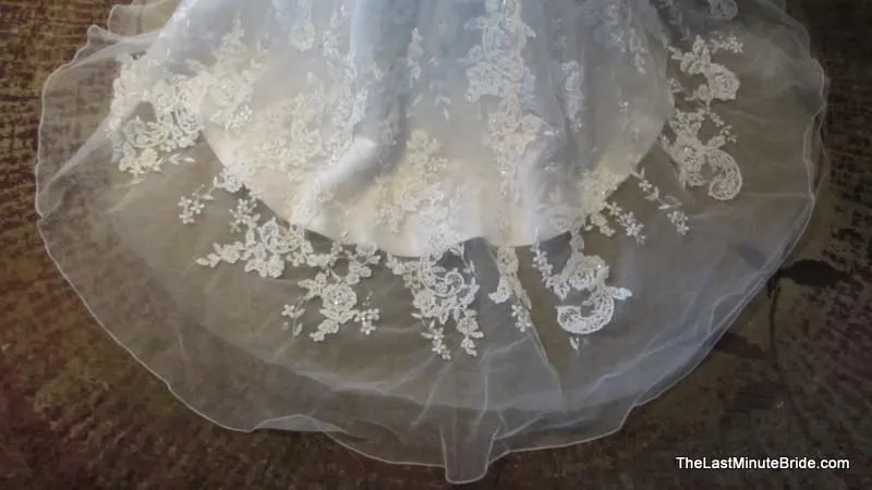 Allure Bridals Couture C182