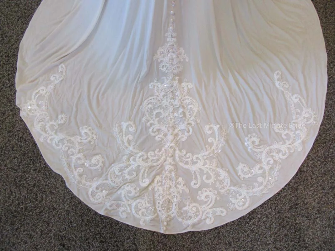 Allure Bridals Style 9554