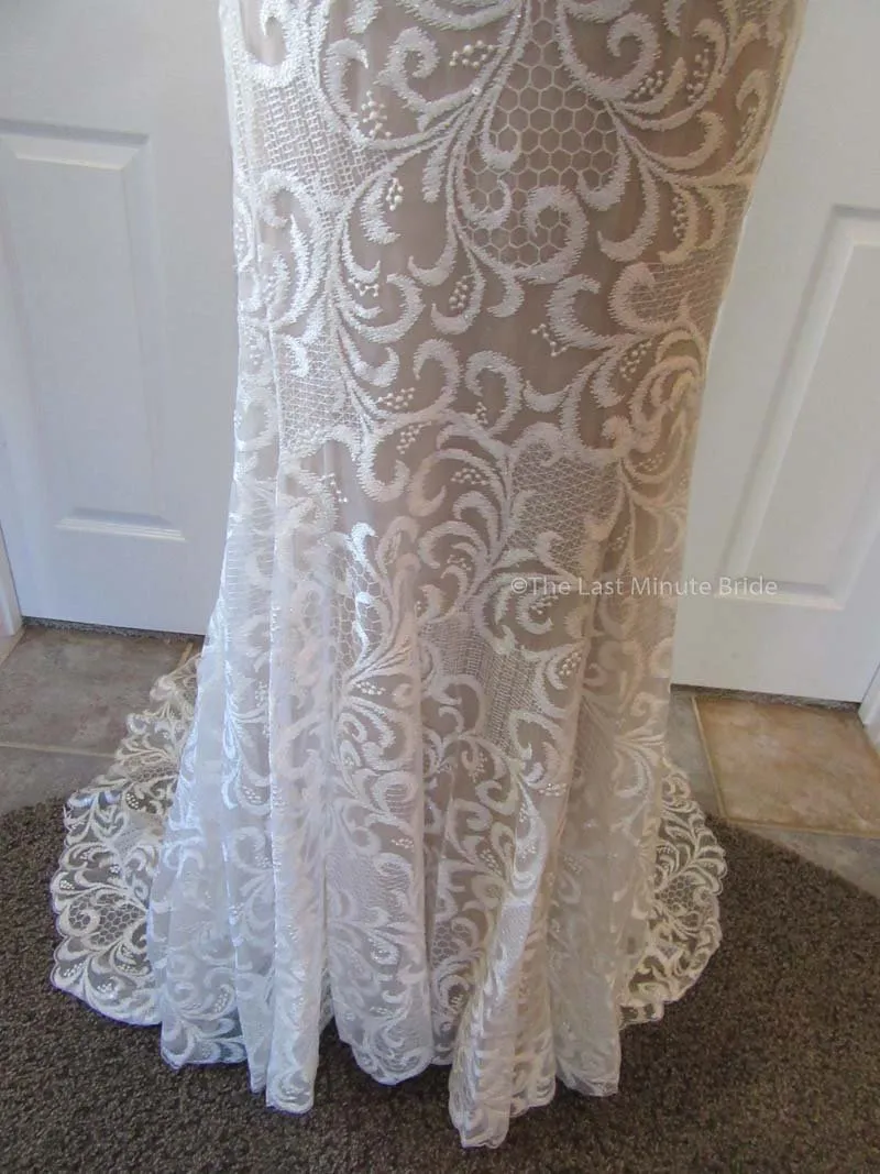 Allure Bridals Style C484