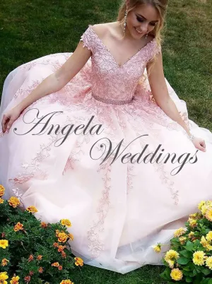 Beautiful Pink Lace Prom Dresses V-Neckline Long Pageant Gowns 2018