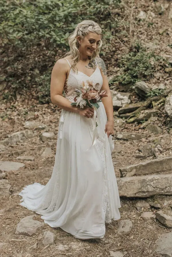 Bohemian A-line V-neck Lace Wedding Dresses, Beach Wedding Gowns, MW801