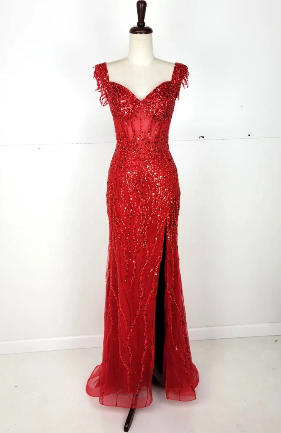 Chicas Evening Gown C331