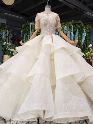 Crystal o-neck short sleeves wedding gowns