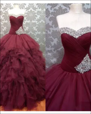 Delicate Burgundy Quinceanera Dresses 2018 Sweetheart Beaded Organza Ruffles Ball Gowns Sweet 16 Dress