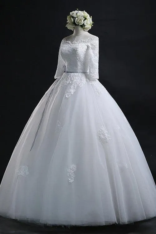 Elegant Ball Gown Bateau Long Tulle Wedding Dress With Lace TN0018