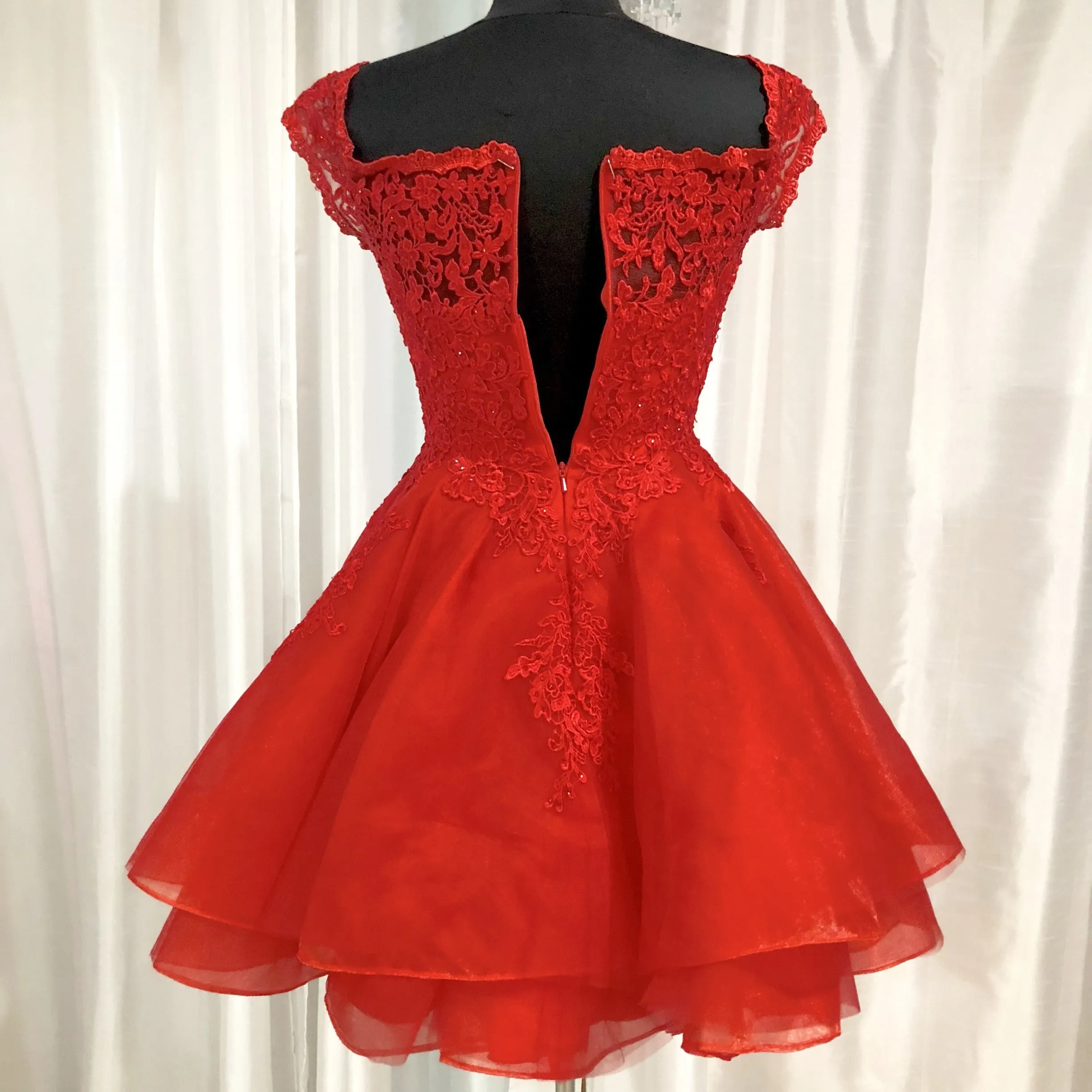 ELLIE WILDE Red Off-The-Shoulder A-line Short Dress Size 0