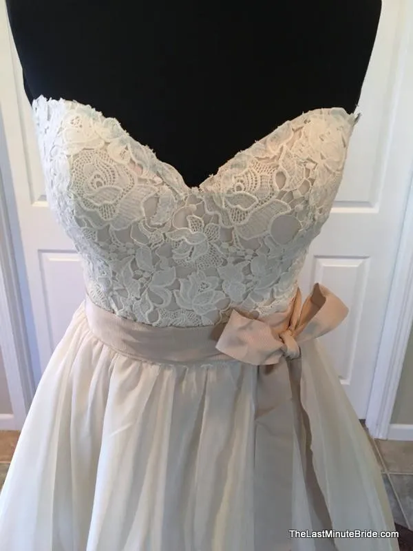 Essense of Australia D1702 Size 12