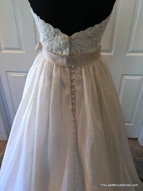 Essense of Australia D1702 Size 12