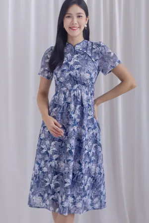 Eudora Sleeved Floral Lace Cheong Sam Dress In Navy/White