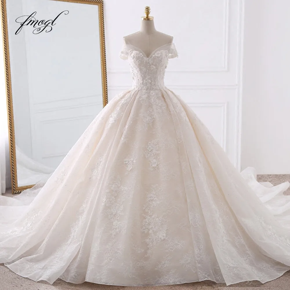 Fmogl Sexy Sweetheart Lace Ball Gown Wedding Dresses