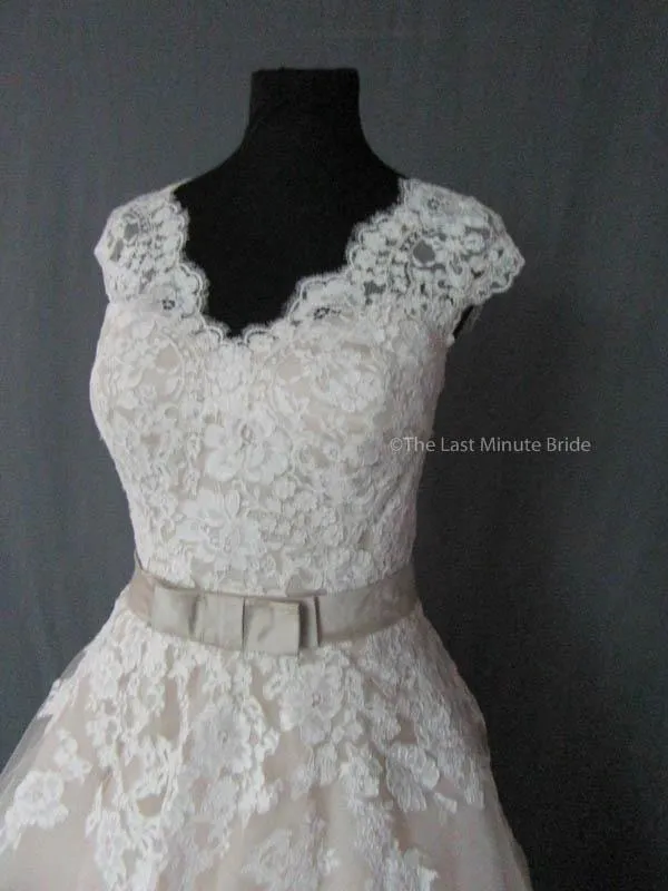 Justin Alexander 8815 size 16