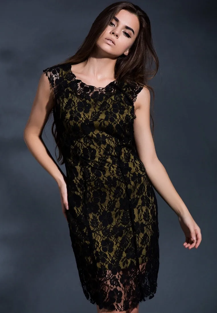 Lace me all over midi dress