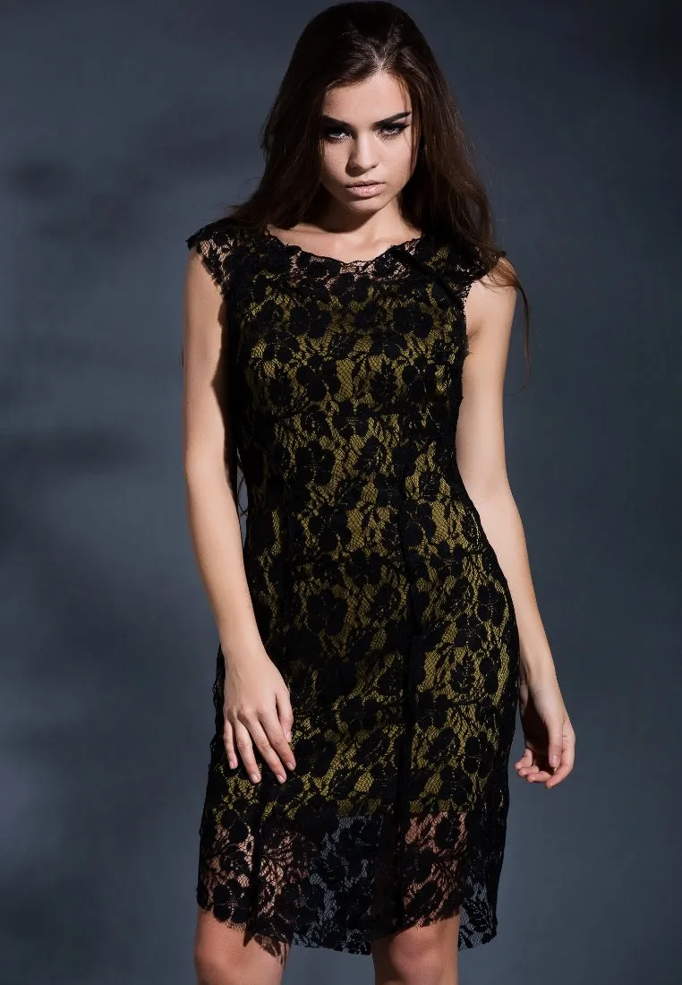 Lace me all over midi dress