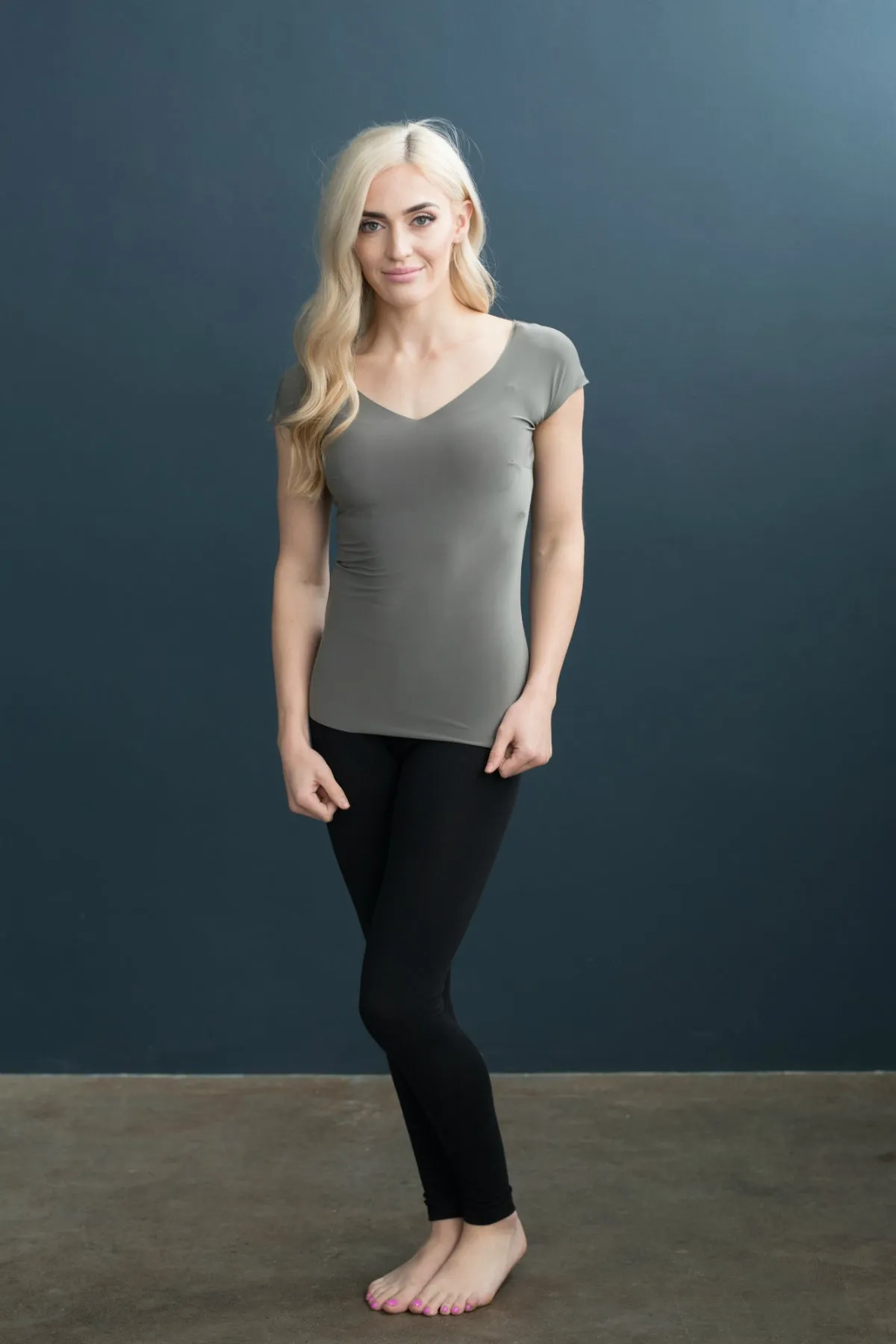 Lizzy Slip Cap Sleeve V-Neck Tee Slip - LE ♥
