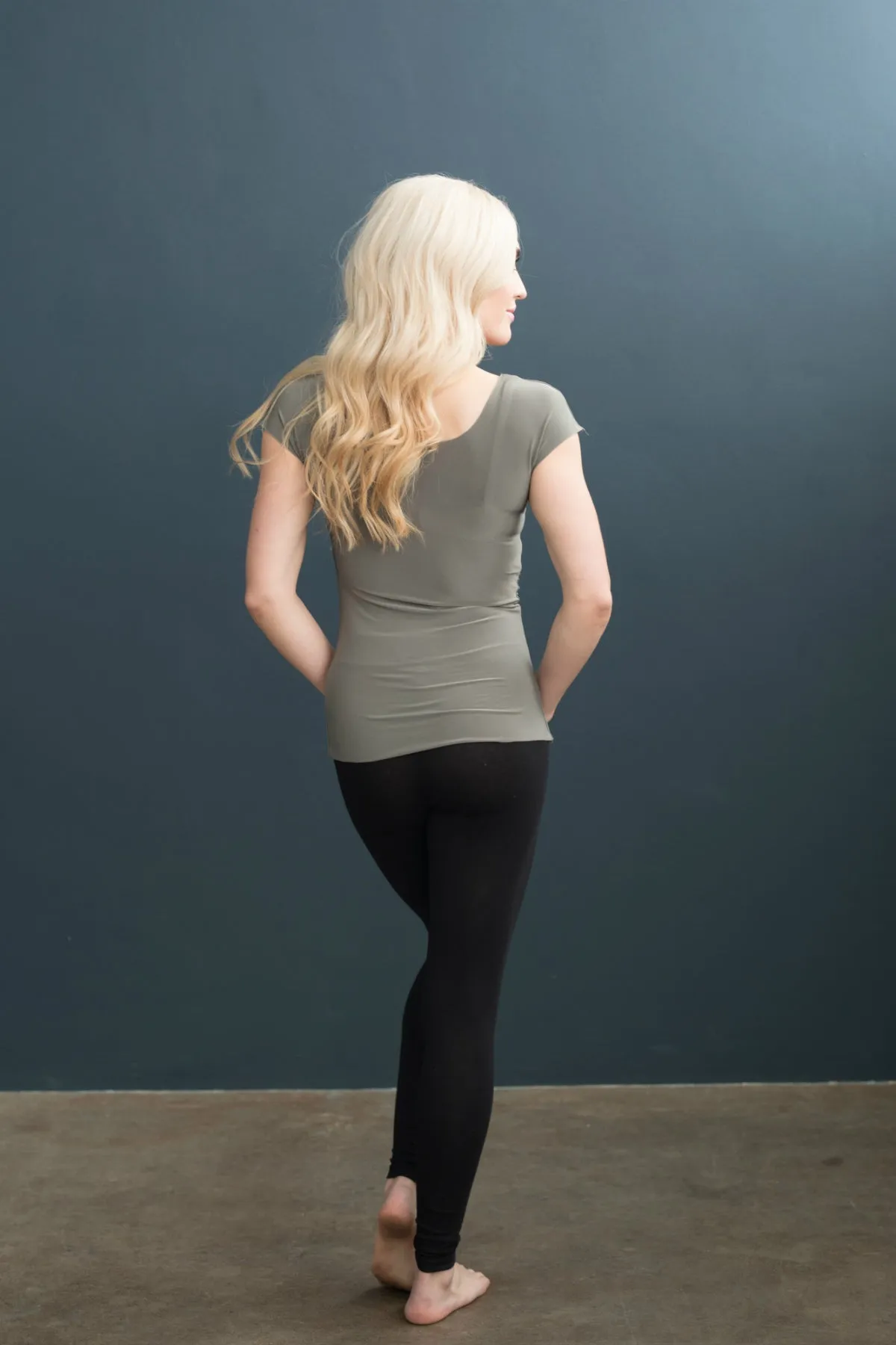 Lizzy Slip Cap Sleeve V-Neck Tee Slip - LE ♥