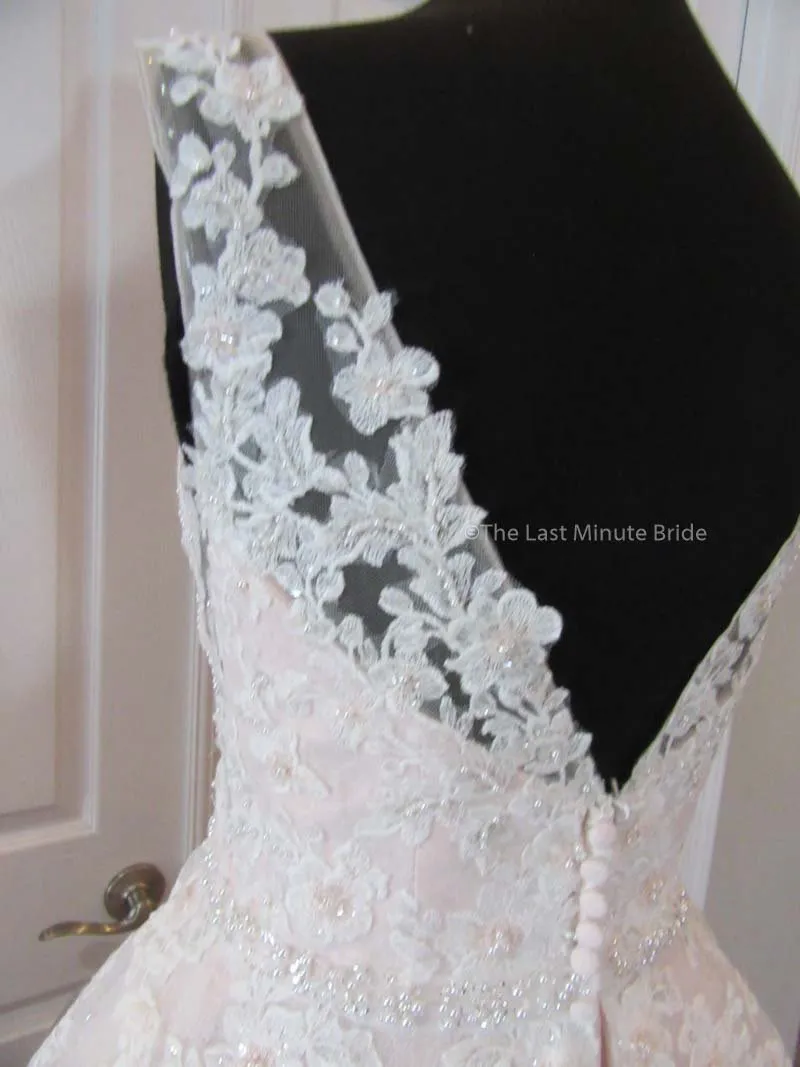 Lo' Adoro by Rachel Allen Style M636