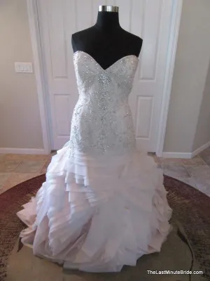 Maggie Sottero Aurora 5MT153 size 26 sold out