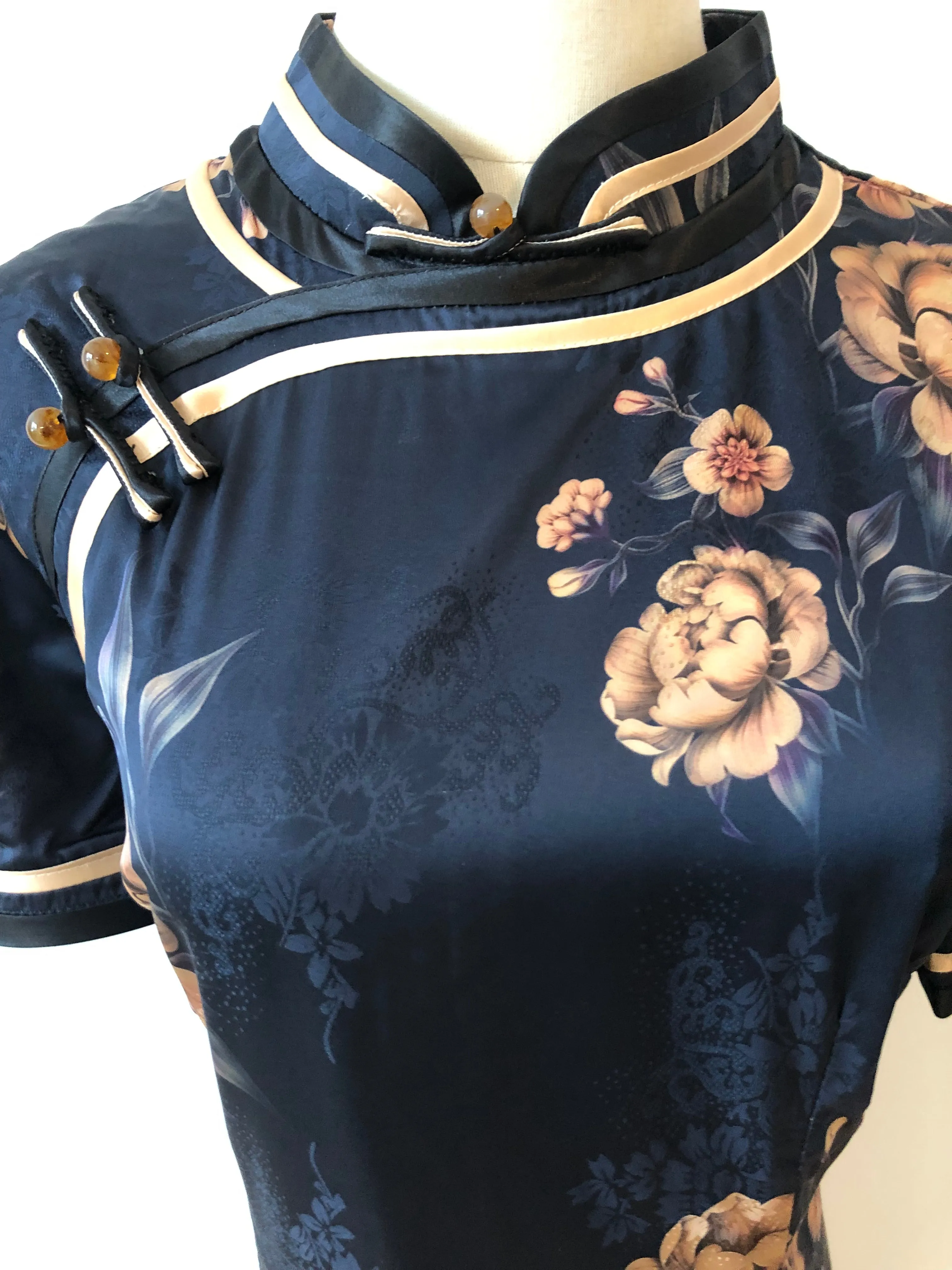 Modern Chinese qipao, Chinese Cheongsam Dress, dark navy blue jacquard qipao, Ball Gowns, mandarin collar