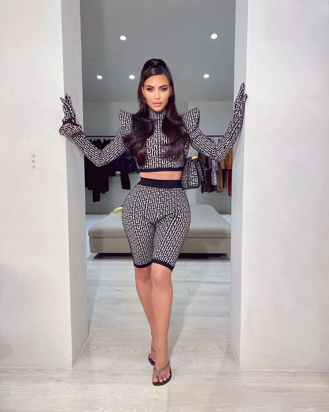 New Trendy Geometric Jacquard Two Piece pants Suit Long Sleeves Celebrity Party Club Bandage Crop Tops Shorts Suit
