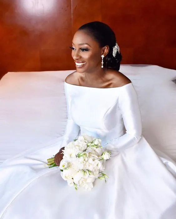 Off-the-shoulder Sleeves Satin White Bridal Dress for Nigeria