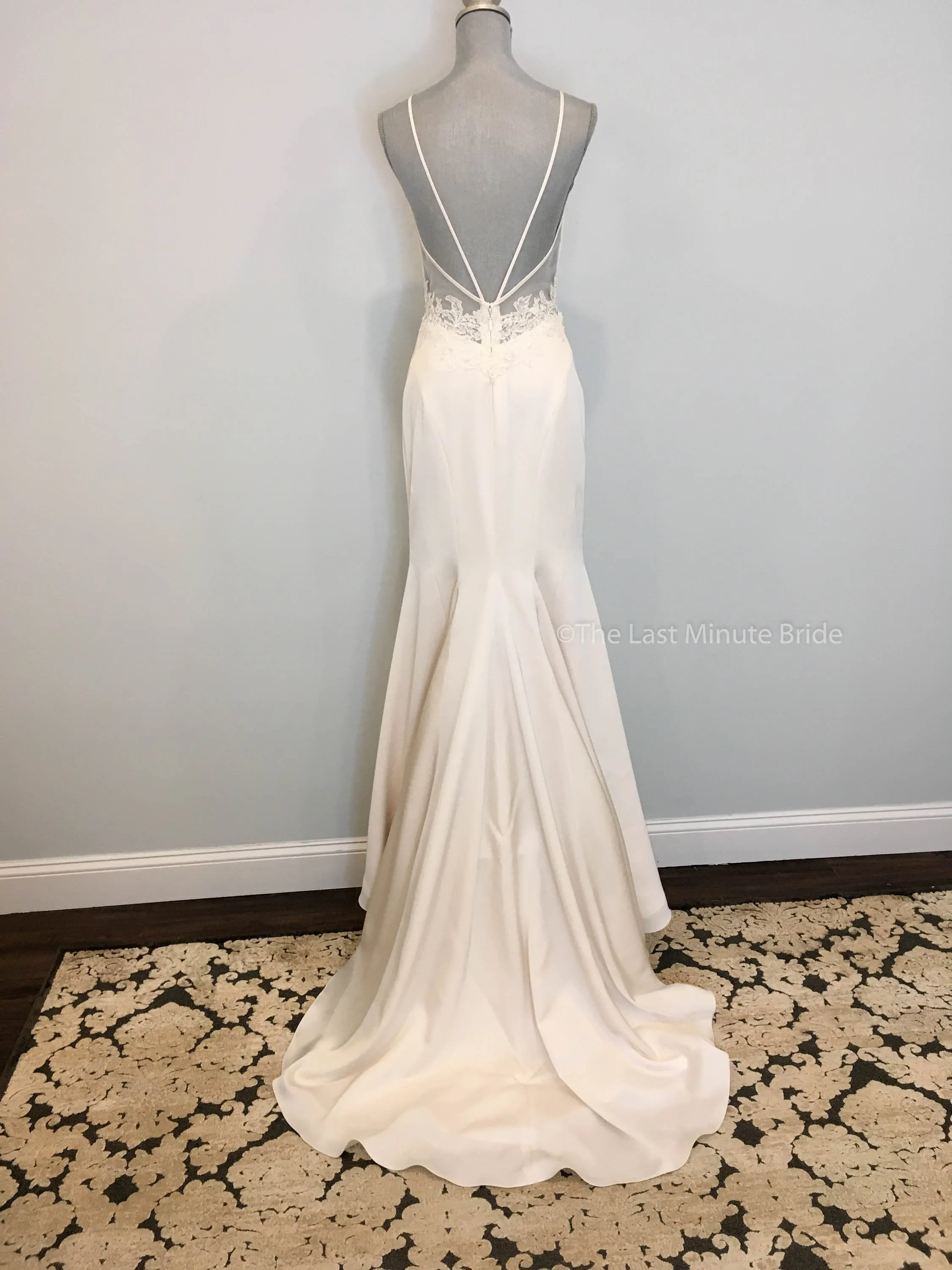 Paloma Blanca 4828