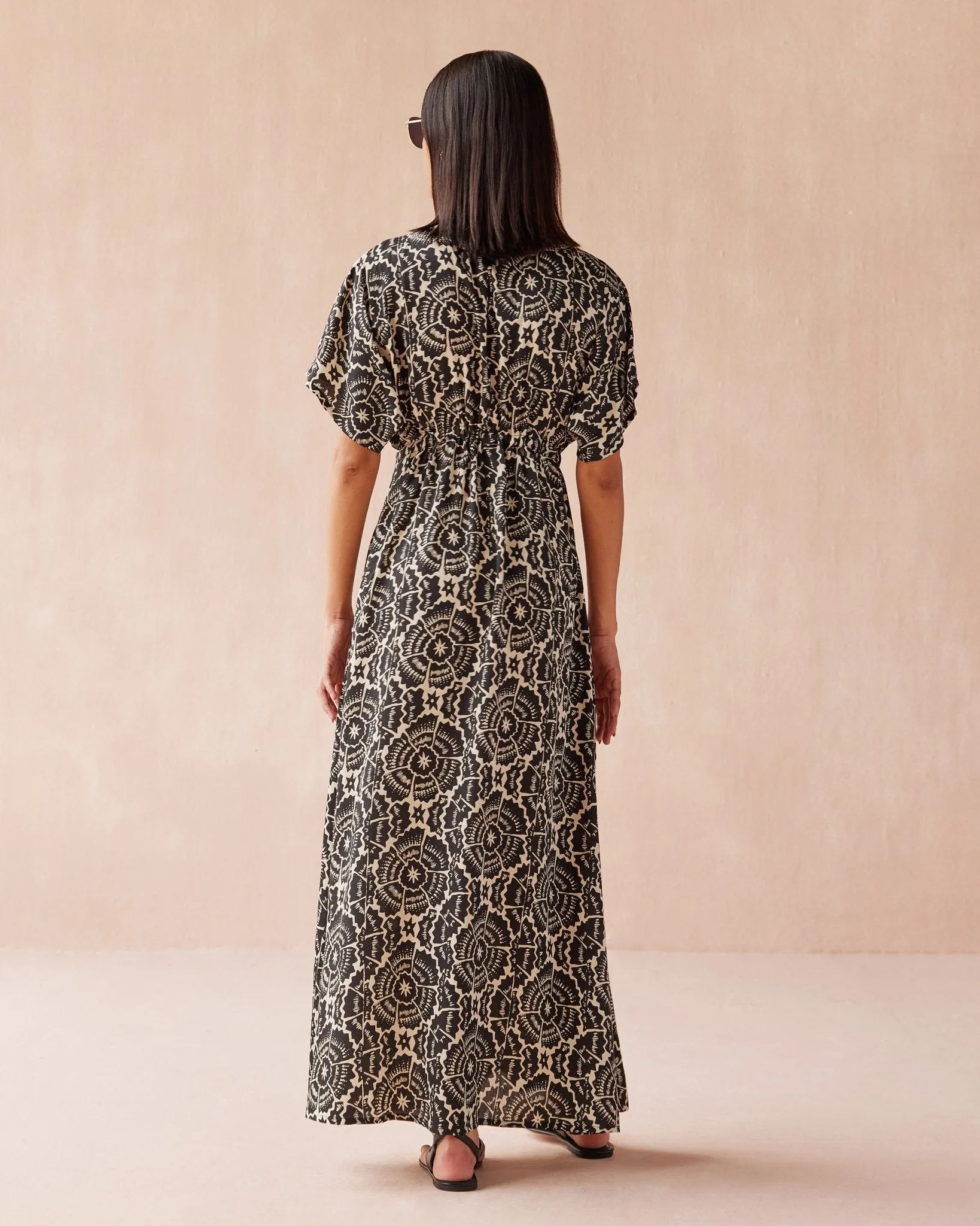 Pia Caftan