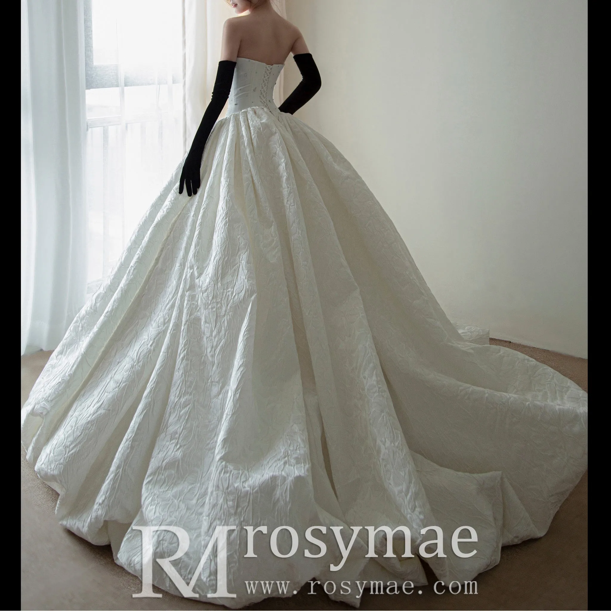 Pleated Ball Gown Luxury jacquard weave Wedding Dress