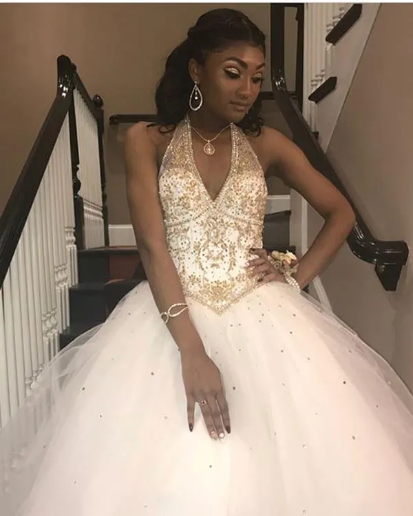 Popular White Quinceanera Dresses with Gold Beadings Sexy Halter Neckline Tulle Ball Gowns Sweet 16 Dress
