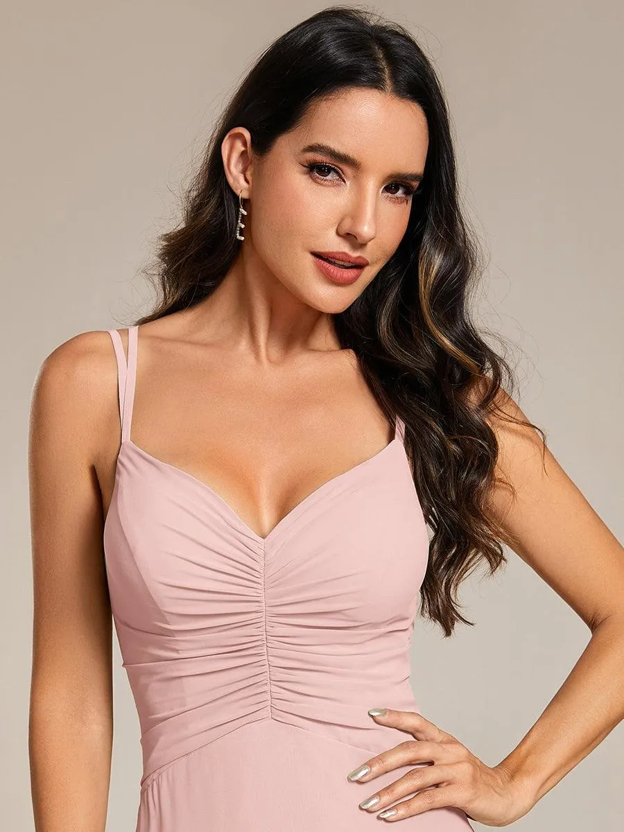 Robe de demoiselle d'honneur plissée chic à bretelles réglables et col en V