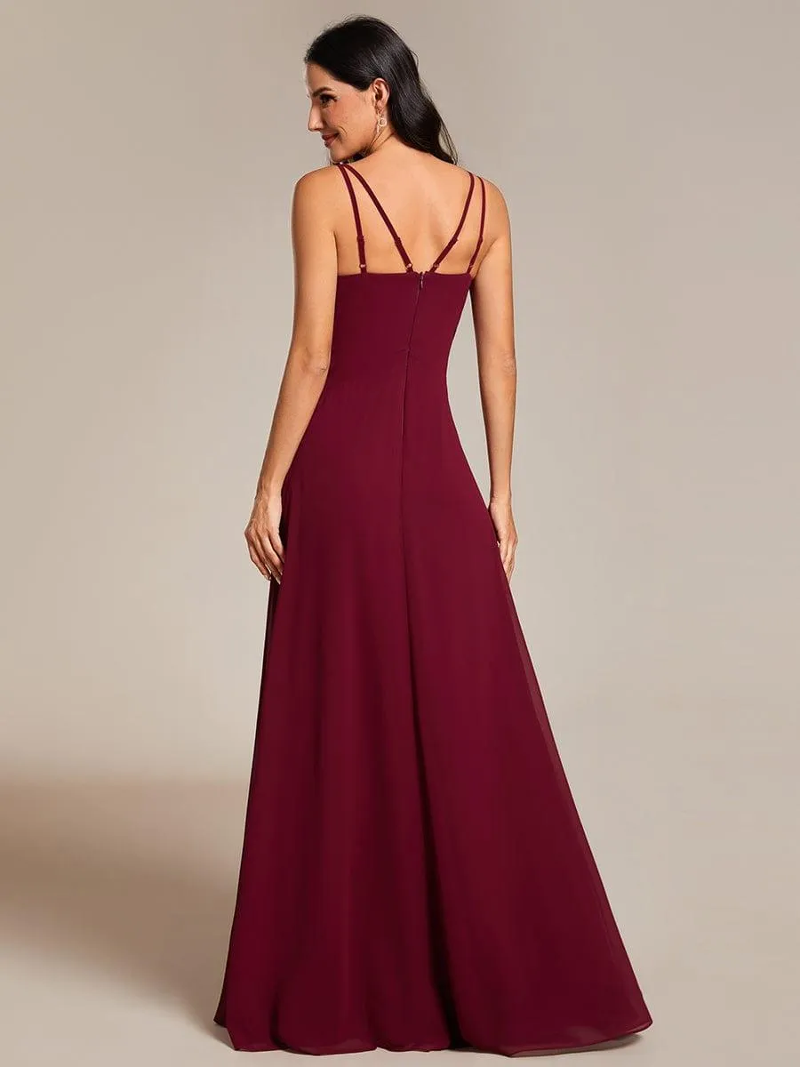 Robe de demoiselle d'honneur plissée chic à bretelles réglables et col en V