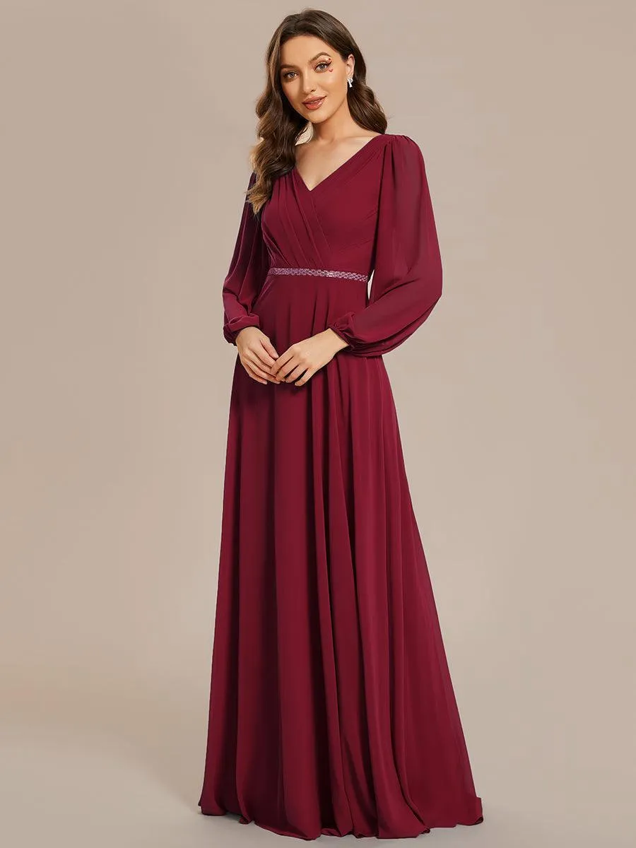 Robe de soirée plissée en mousseline de soie double col en V manches longues ceinture brillante