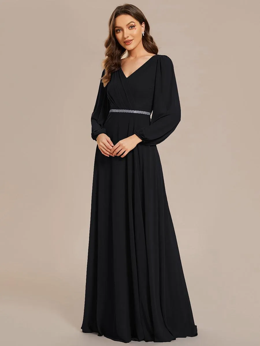 Robe de soirée plissée en mousseline de soie double col en V manches longues ceinture brillante
