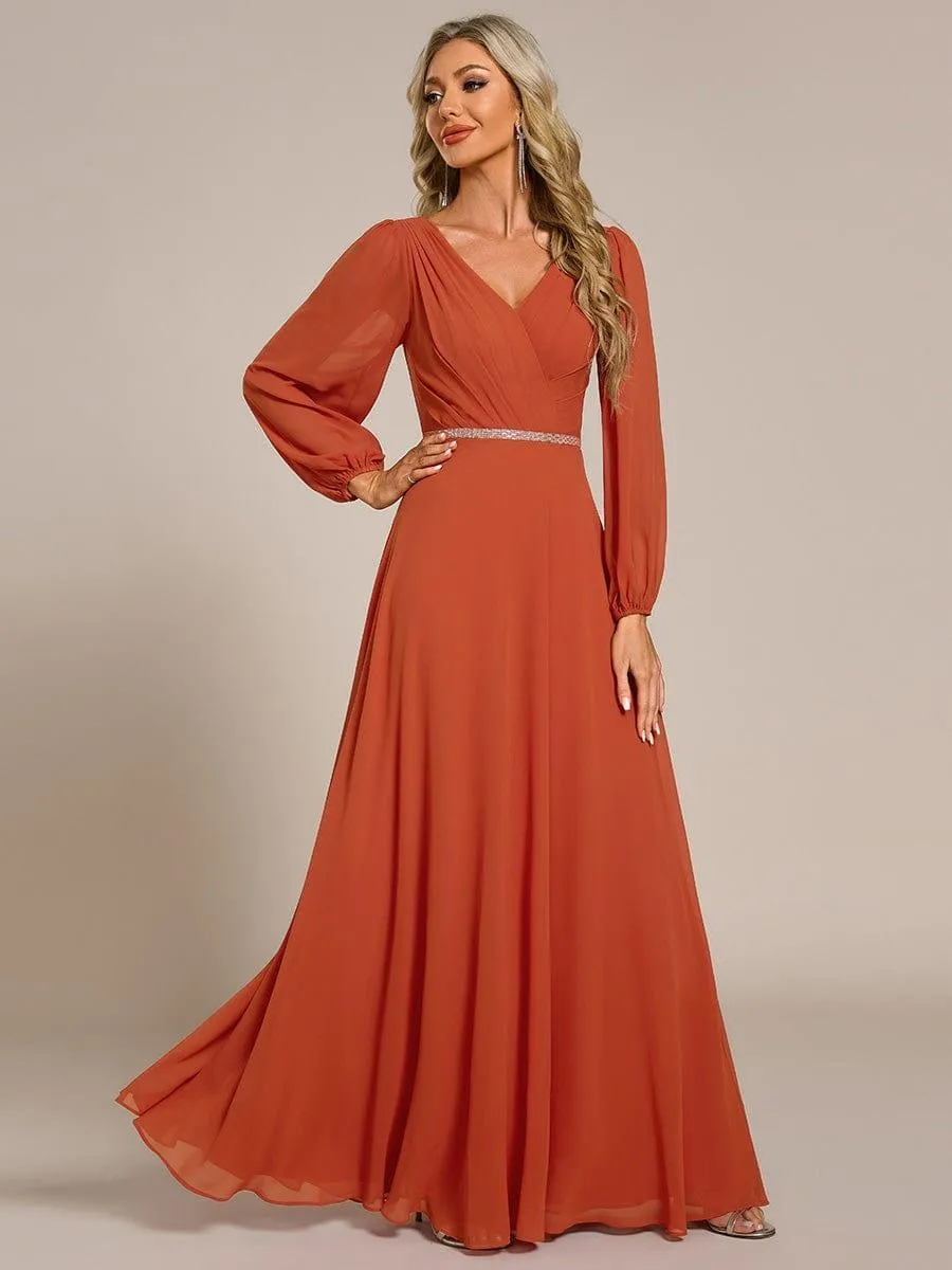 Robe de soirée plissée en mousseline de soie double col en V manches longues ceinture brillante