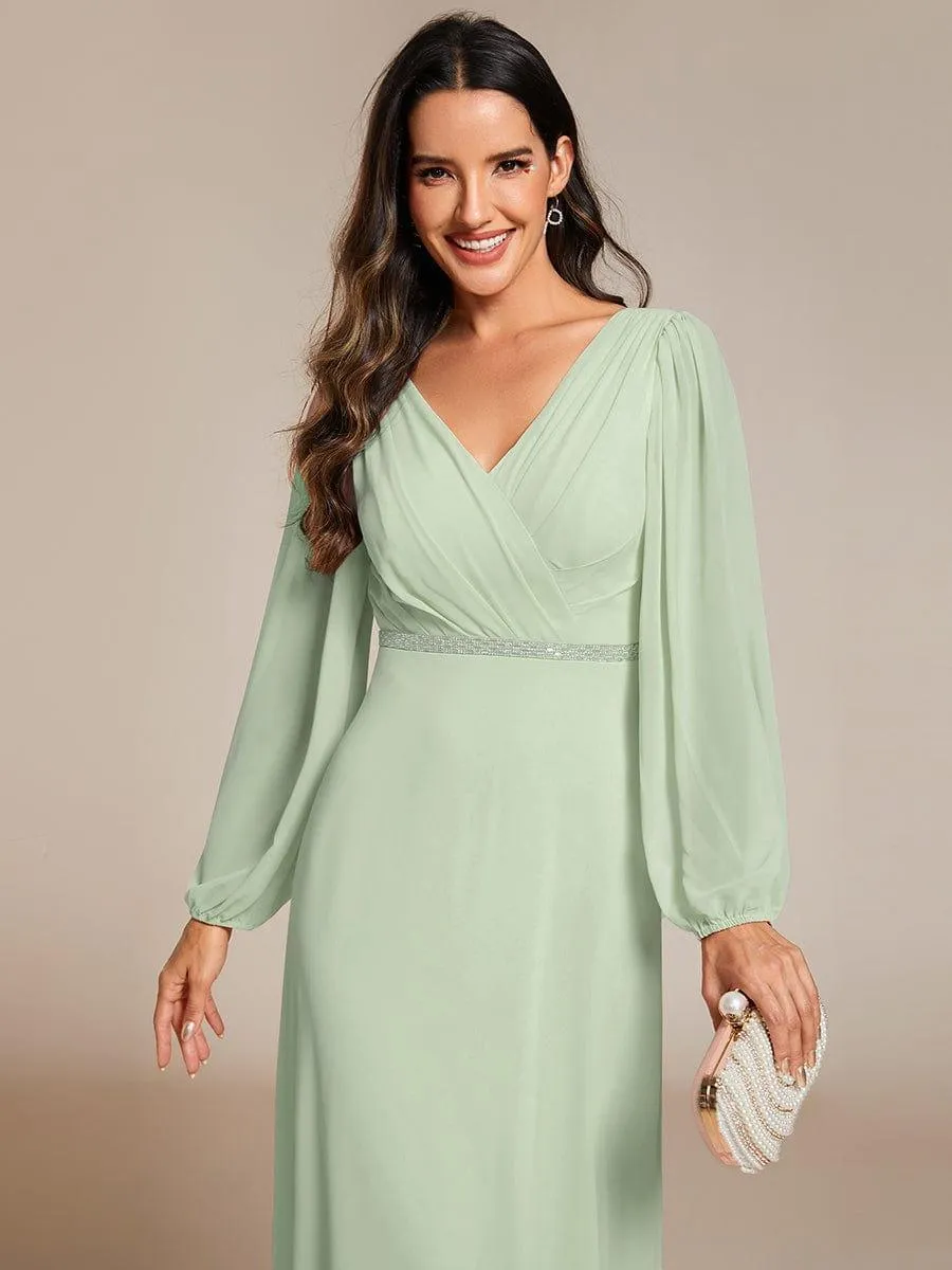 Robe de soirée plissée en mousseline de soie double col en V manches longues ceinture brillante