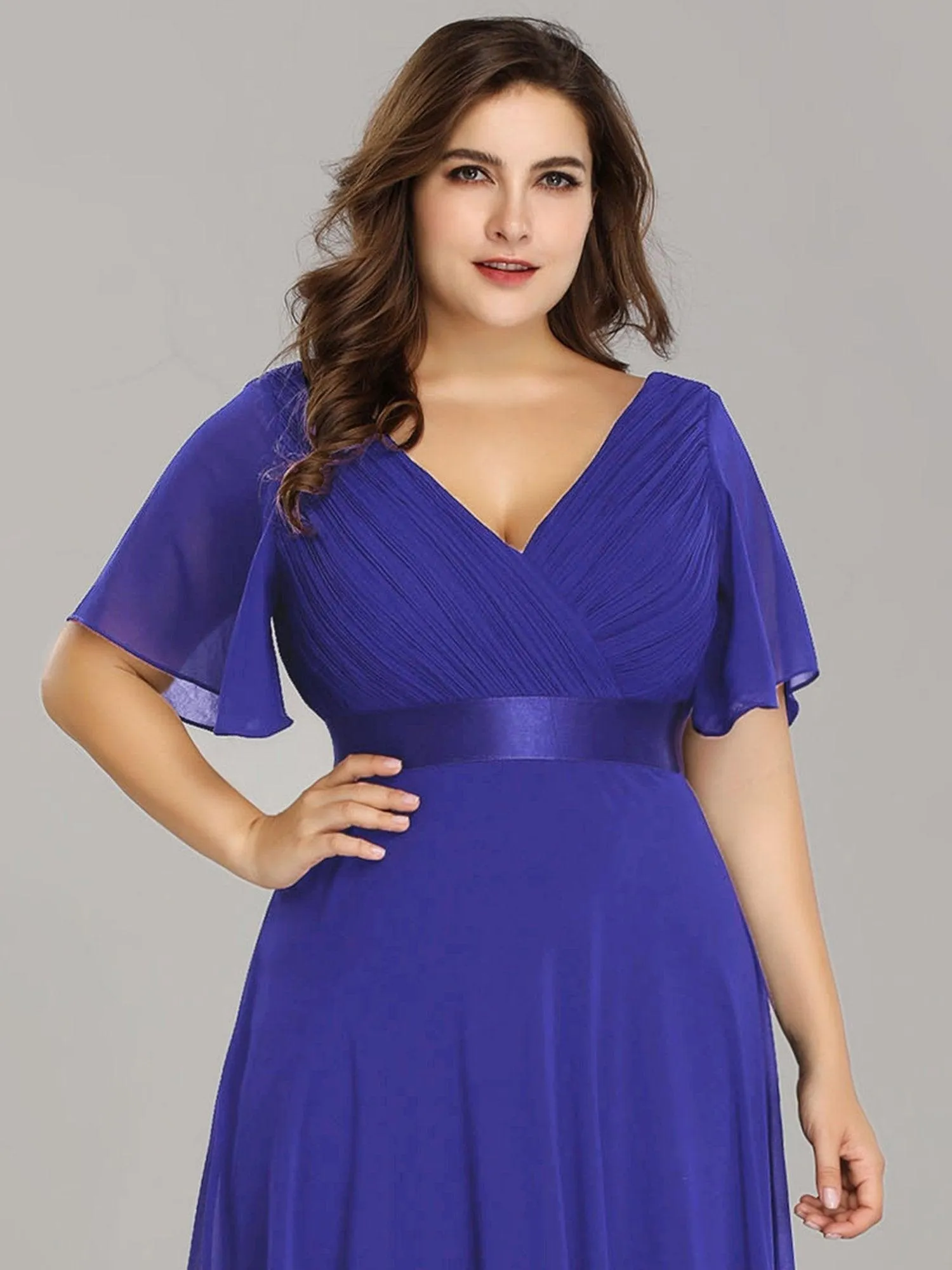 Robe Demoiselle d'Honneur Grande Taille Empire avec Manches Flottantes