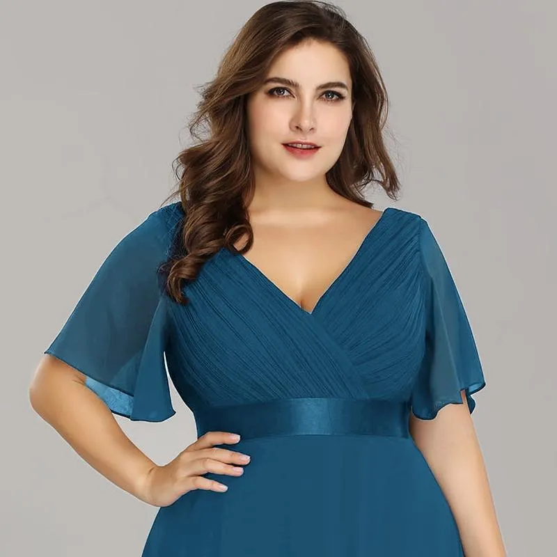 Robe Demoiselle d'Honneur Grande Taille Empire avec Manches Flottantes