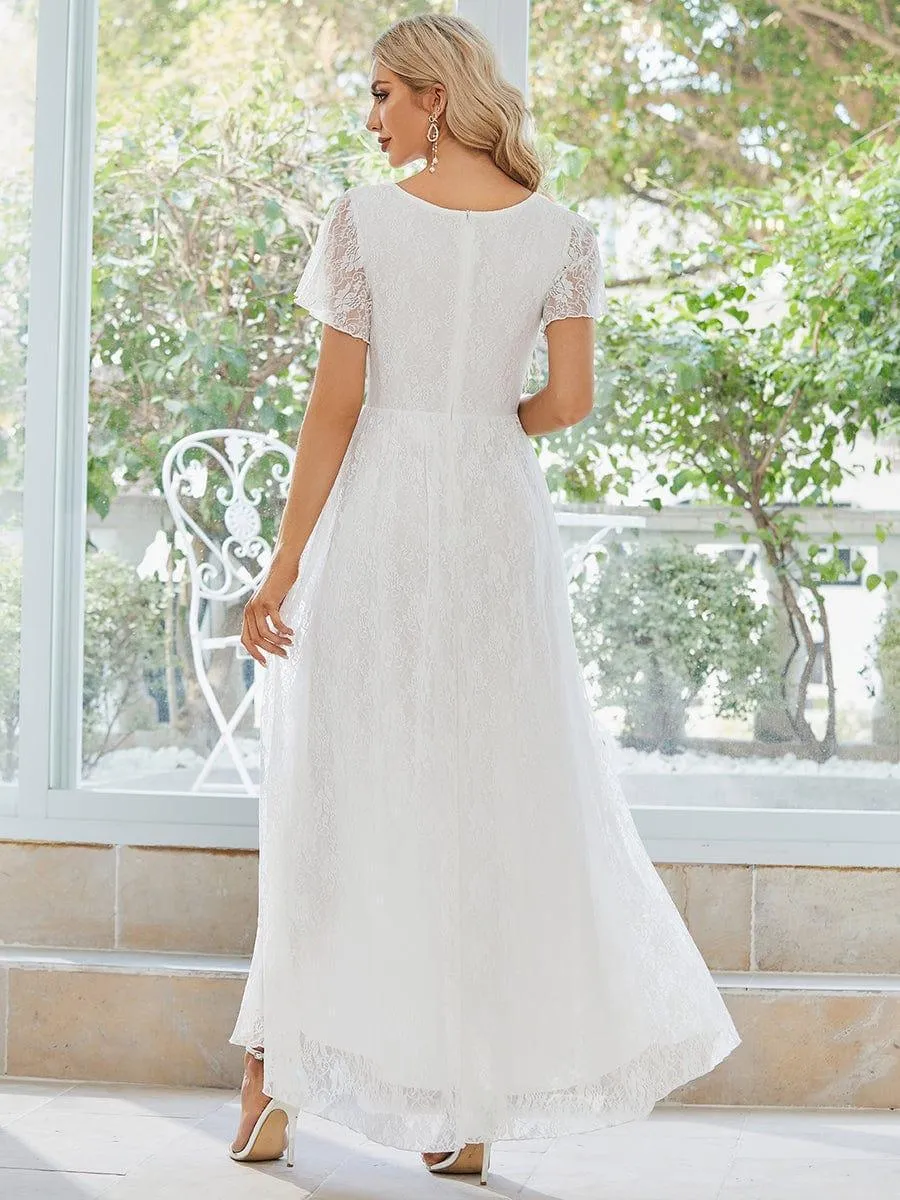 Robe d'invité en dentelle plissée à manches courtes et col V