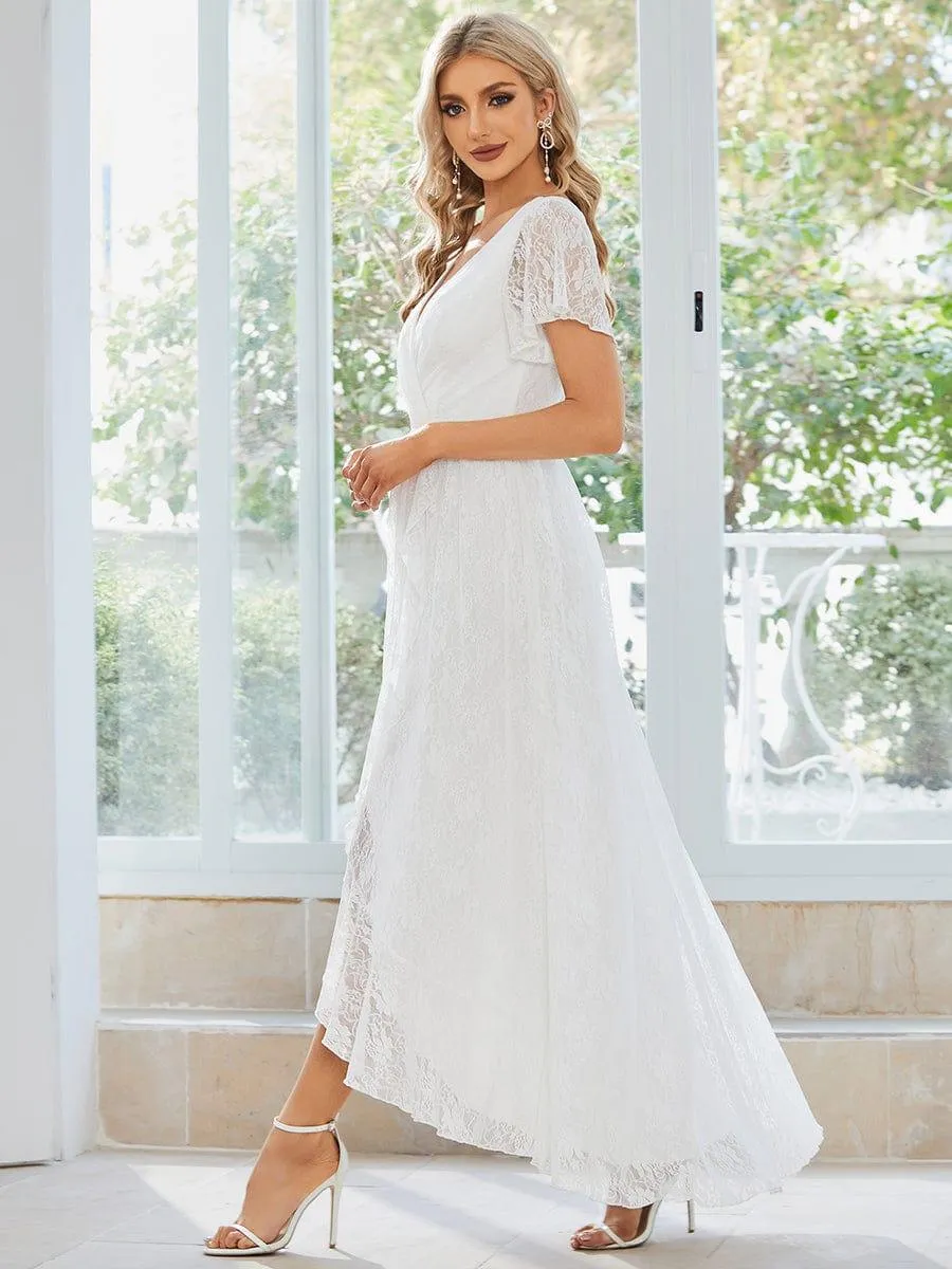 Robe d'invité en dentelle plissée à manches courtes et col V