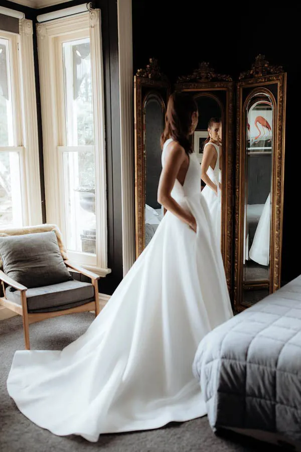 Roycebridal Elegant Round Neck Satin Long Wedding Dresses with Pockets,Simple Wedding Gown,MW401
