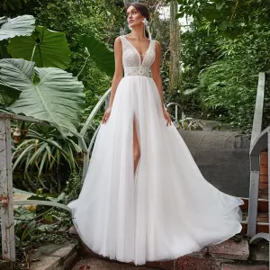 Roycebridal Lakshmigown Summer Tulle Wedding Dress Elegant V-Neck Sleeveless Lace Sweep Train A Line Bridal Gowns with Slit