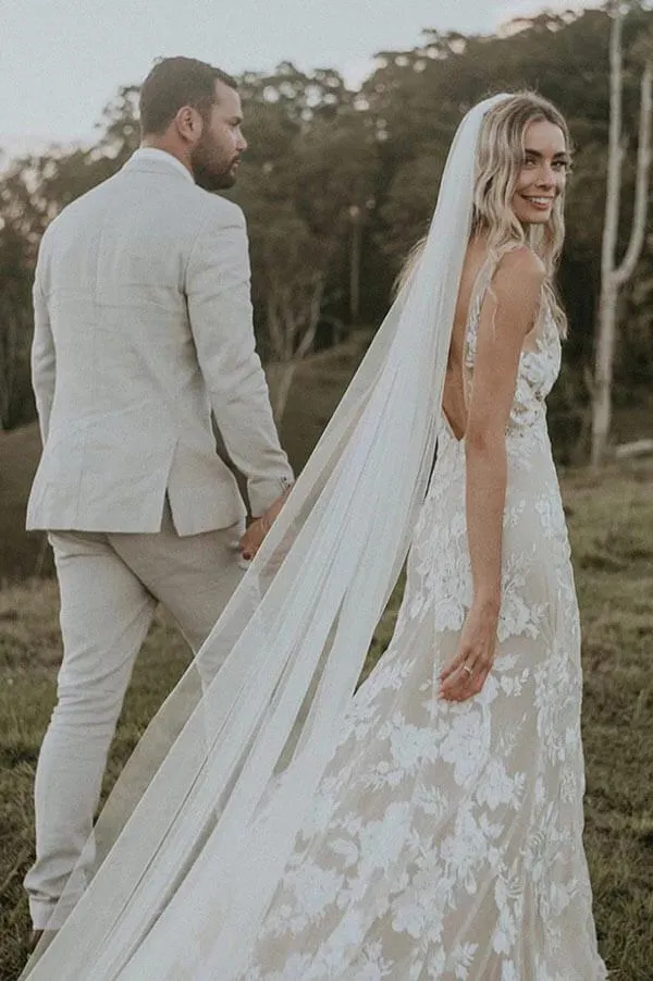 Roycebridal Sheath V-neck Lace Wedding dresses With Chapel Train, Wedding Gowns, MW793