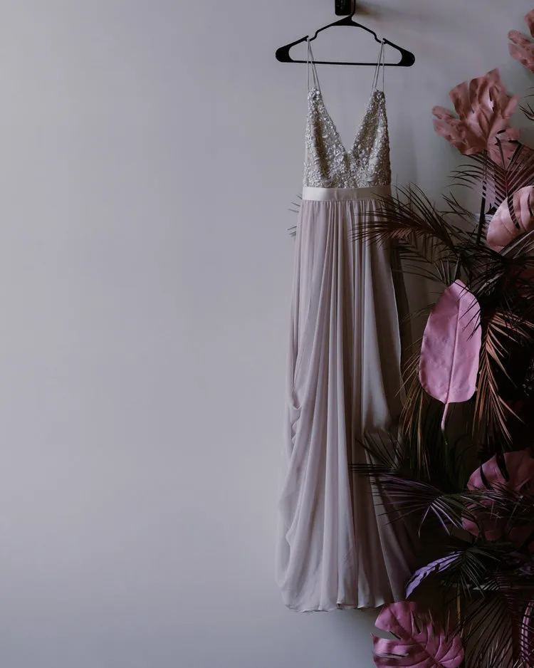Sexy Dirty Pink Prom Dresses with V-Neckline Chiffon A-line Sexy Long Prom Party Gowns